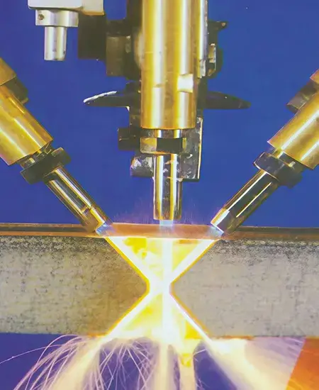Triple Oxyfuel Cutting Torch for Bevel Cutting